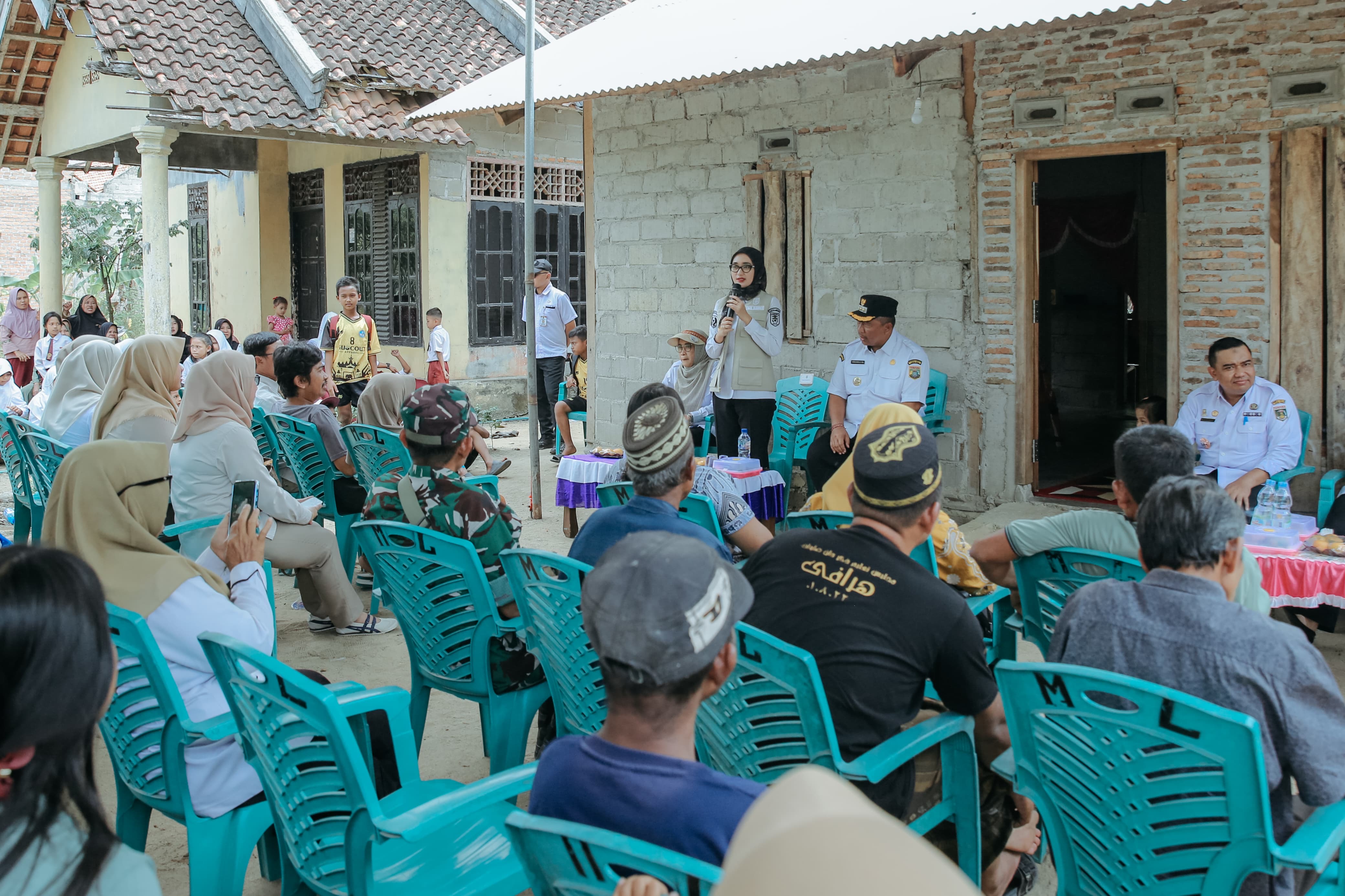 Wagub Jihan Tinjau Rumah Calon Penerima BSPS, Dorong Peningkatan Kualitas Hunian Warga dan Serap Aspirasi Masyarakat