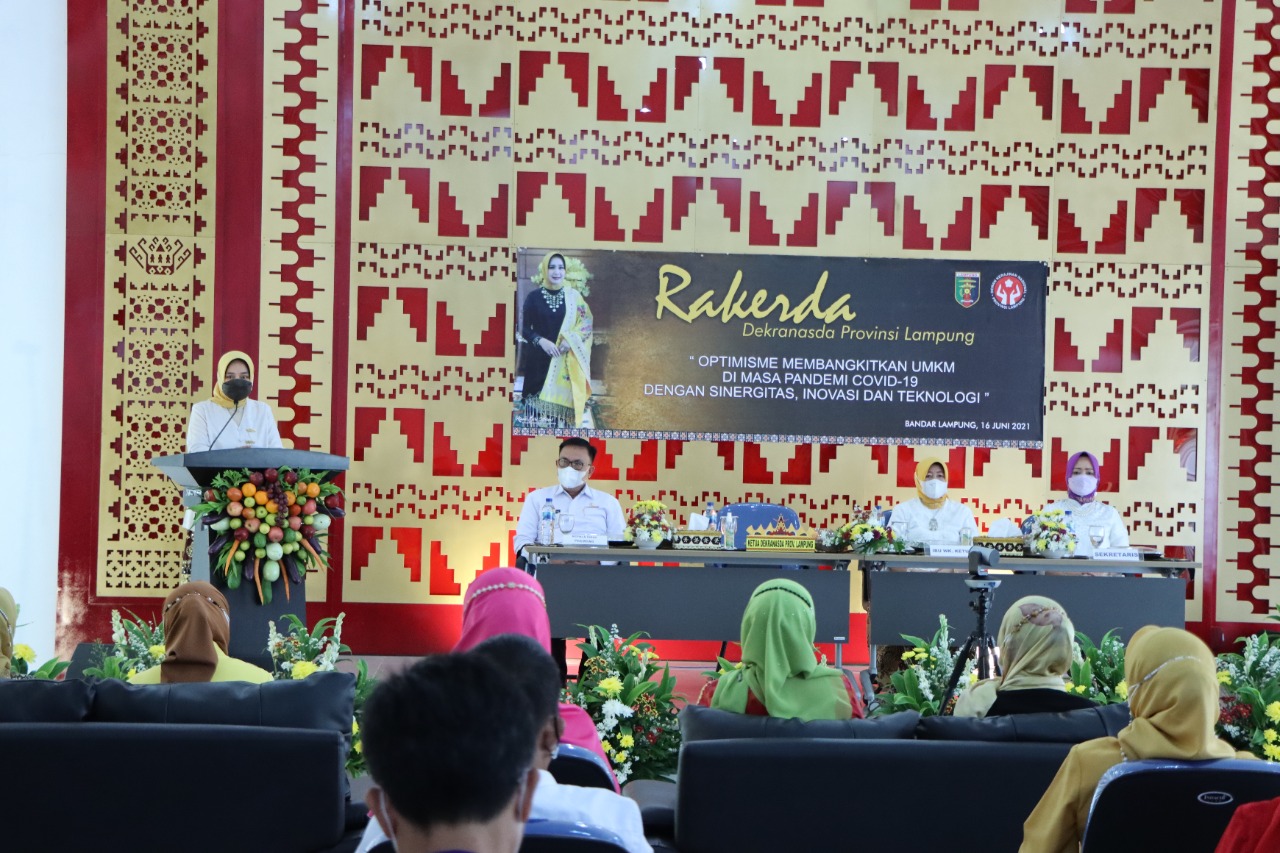 Rakerda Dekranasda Lampung, Riana Sari Arinal : Optimis Bangkitkan UMKM di Masa Pandemi Covid-19