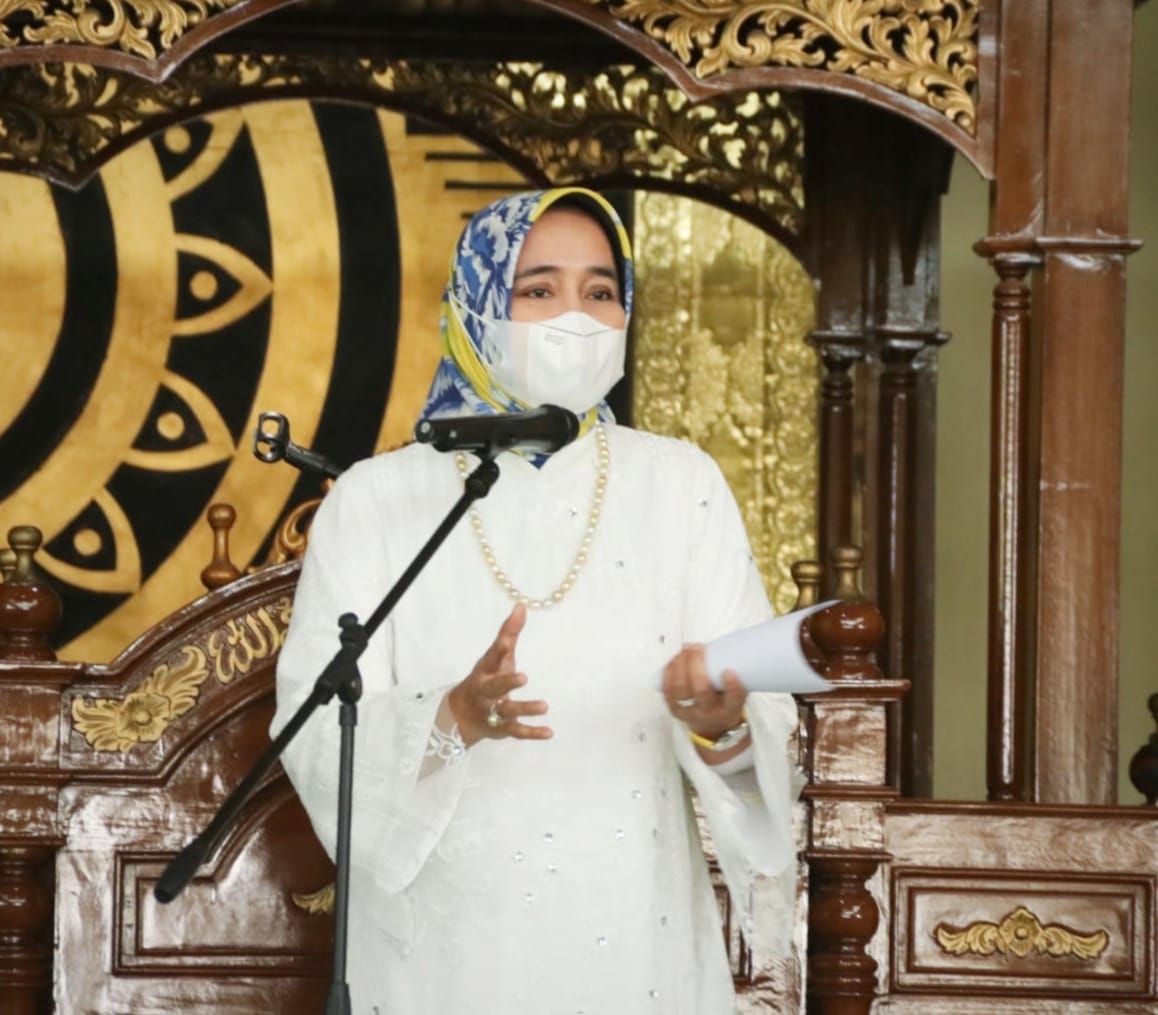 Ketua TP. PKK Provinsi Lampung Hadiri Pengajian di Kabupaten Pesawaran