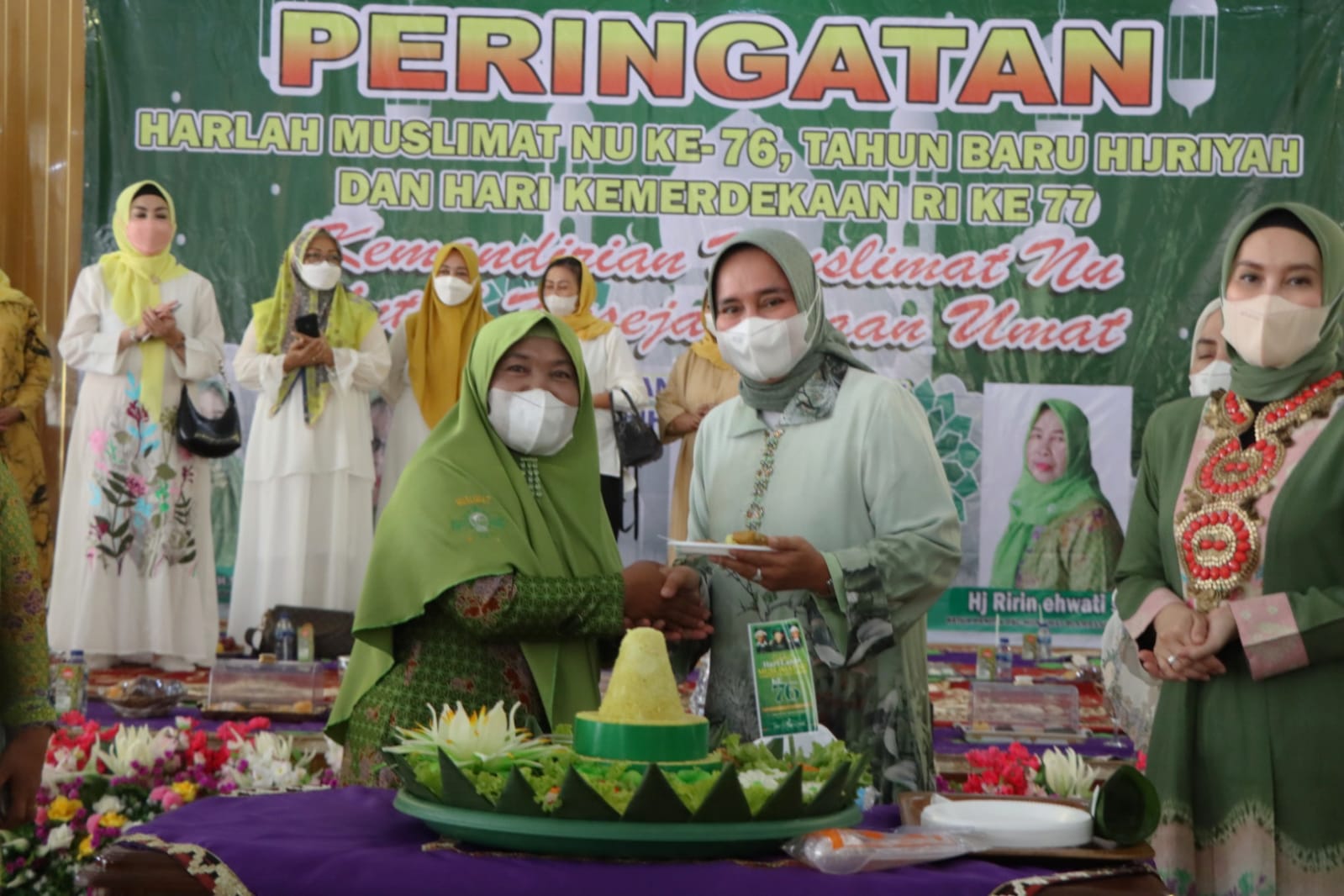 Ketua TP PKK Provinsi Lampung Hadiri Pengajian Akbar  Harlah Muslimat NU ke-76 di Way Kanan