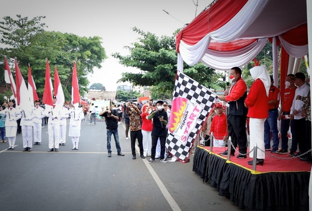 Kirab Marching Band Berlangsung Meriah, Gubernur Dorong Generasi Muda Tumbuhkan Rasa Cinta Tanah Air, Patriotisme dan Nasionalisme