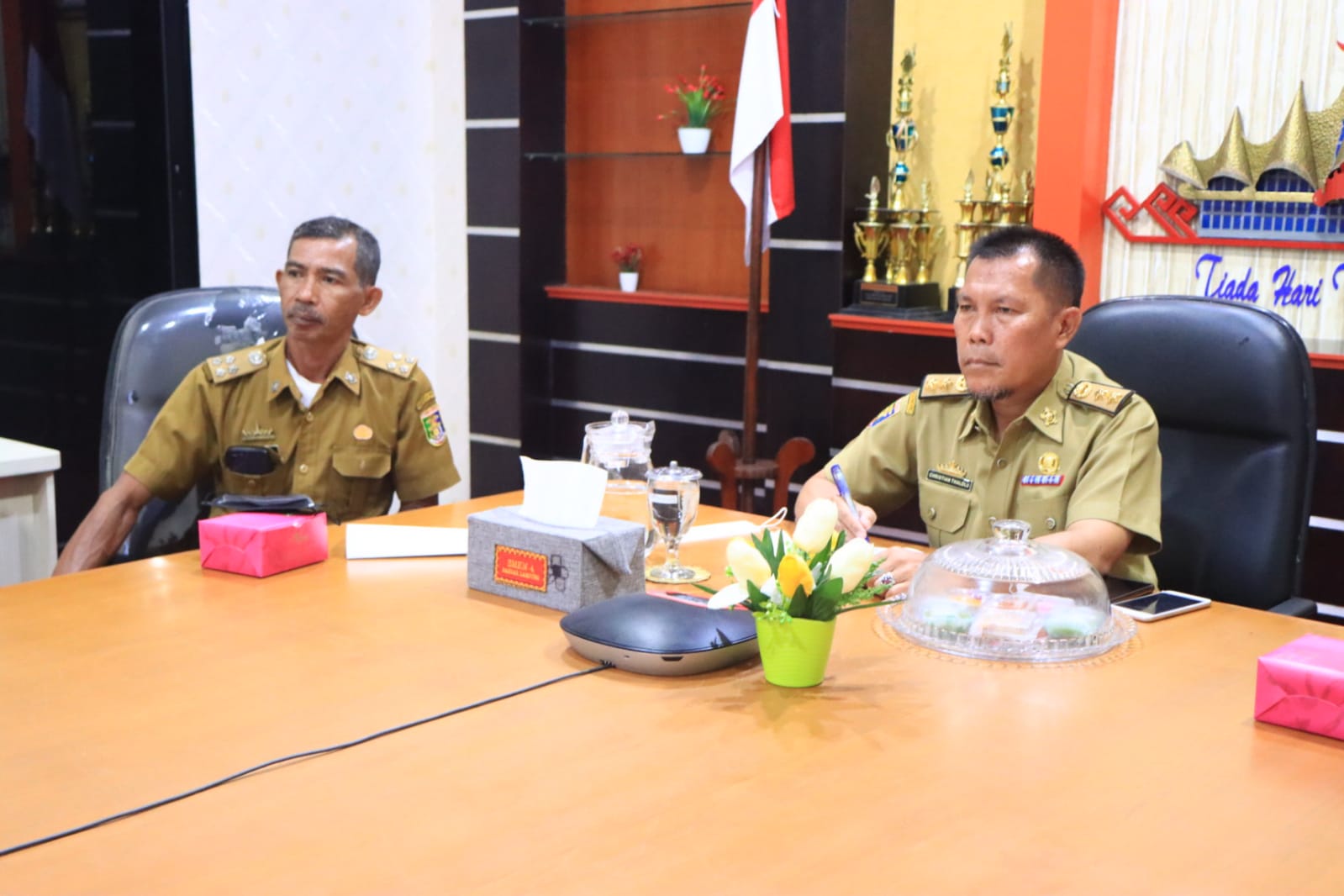 Pemprov Lampung Ikuti Rakor Evaluasi Gerakan Pembagian 10 Juta Bendera Merah Putih oleh Dirjen Politik dan Pemerintahan Umum Kemendagri