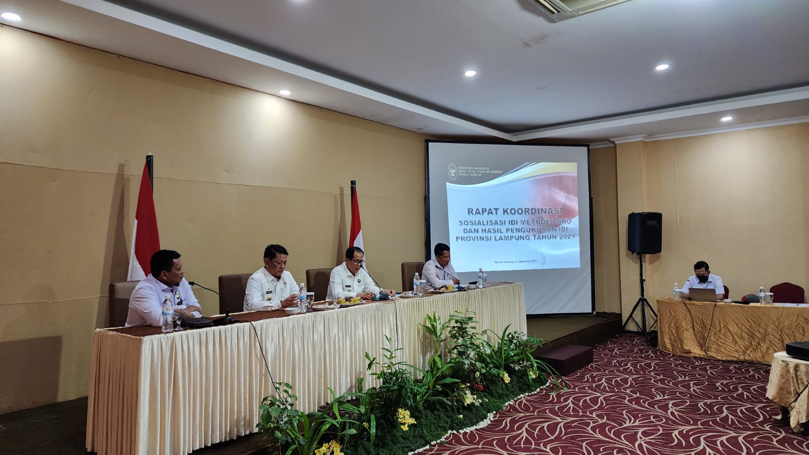 Hasil Indeks Demokrasi Indonesia (IDI) Tahun 2021 menempatkan Provinsi Lampung diperingkat ke 8 (katagori tinggi) dari 34 Provinsi se Indonesia
