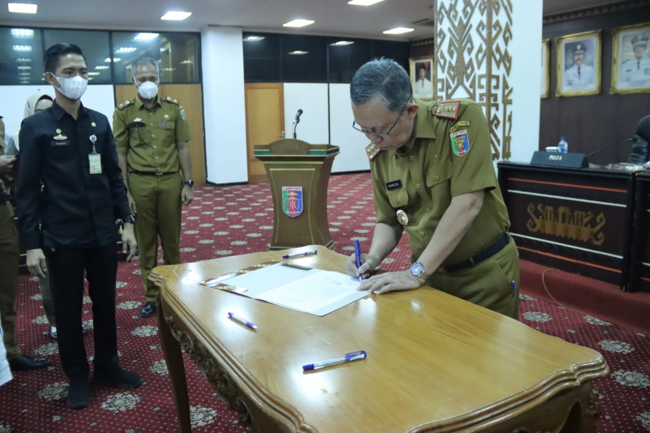 Pemprov Lampung Lakukan Penandatanganan Pakta Integritas Bersama  Lembaga/Organisasasi Yang Bernaung Dalam LTSA-PMI Provinsi Lampung
