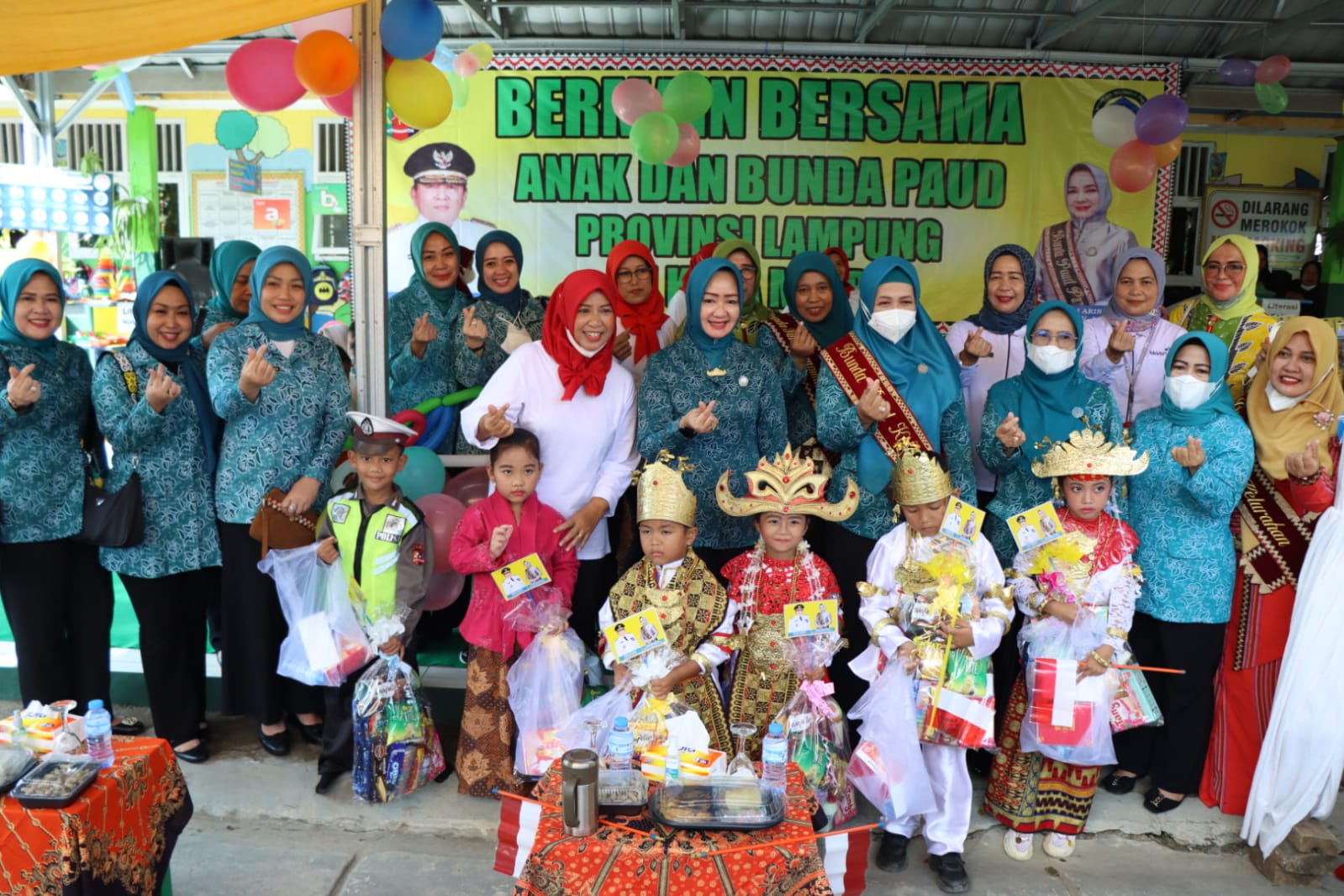 Kunjungi Desa Model Konvergensi Penanganan dan Pencegahan Stunting di Kota Metro, TP PKK Provinsi Lampung Lakukan Pembinaan dan  Serahkan Bantuan