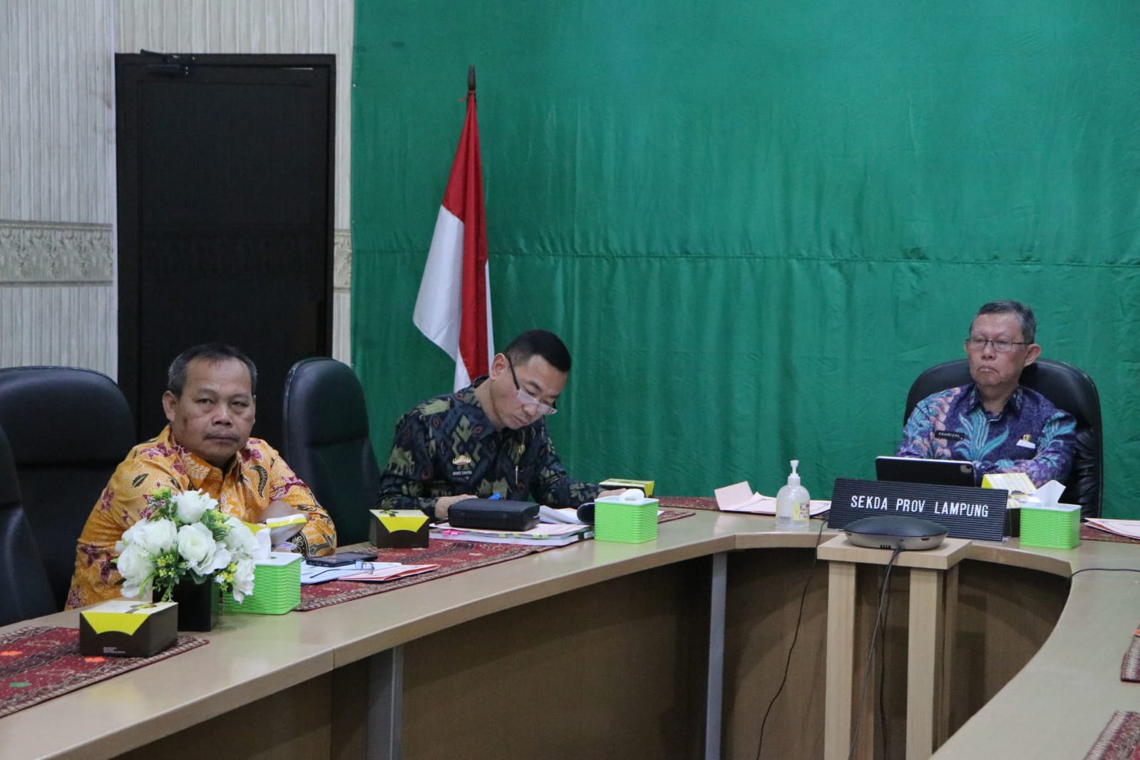 Sekdaprov Fahrizal Darminto  Ikuti Rapat Koordinasi  Persiapan Penetapan Upah Minimum Tahun 2023 yang Dilaksanakan Kemendagri