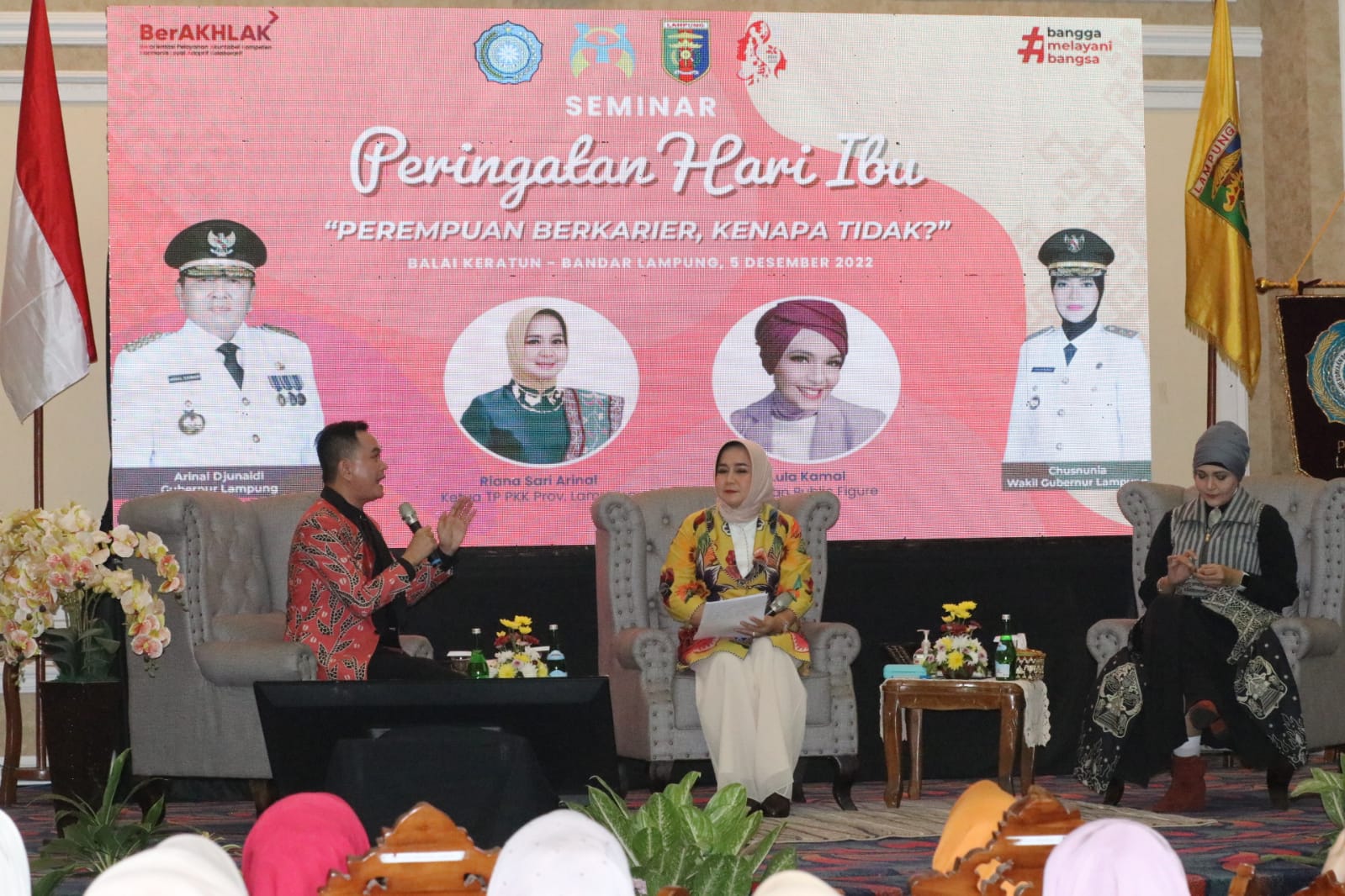 Menjadi Narasumber Seminar,  Riana Sari Arinal Sampaikan Tips Bagi Para Wanita untuk Sukses dalam  Karir dan  Keluarga