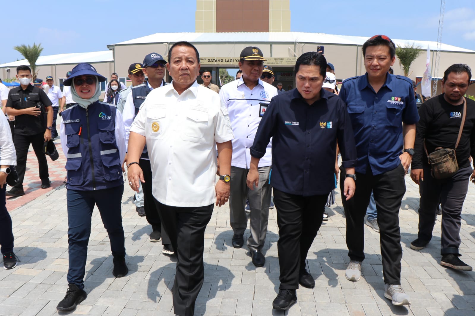 Gubernur Arinal Djunaidi  Dampingi Menteri BUMN Tinjau Wahana Wisata Krakatau Park