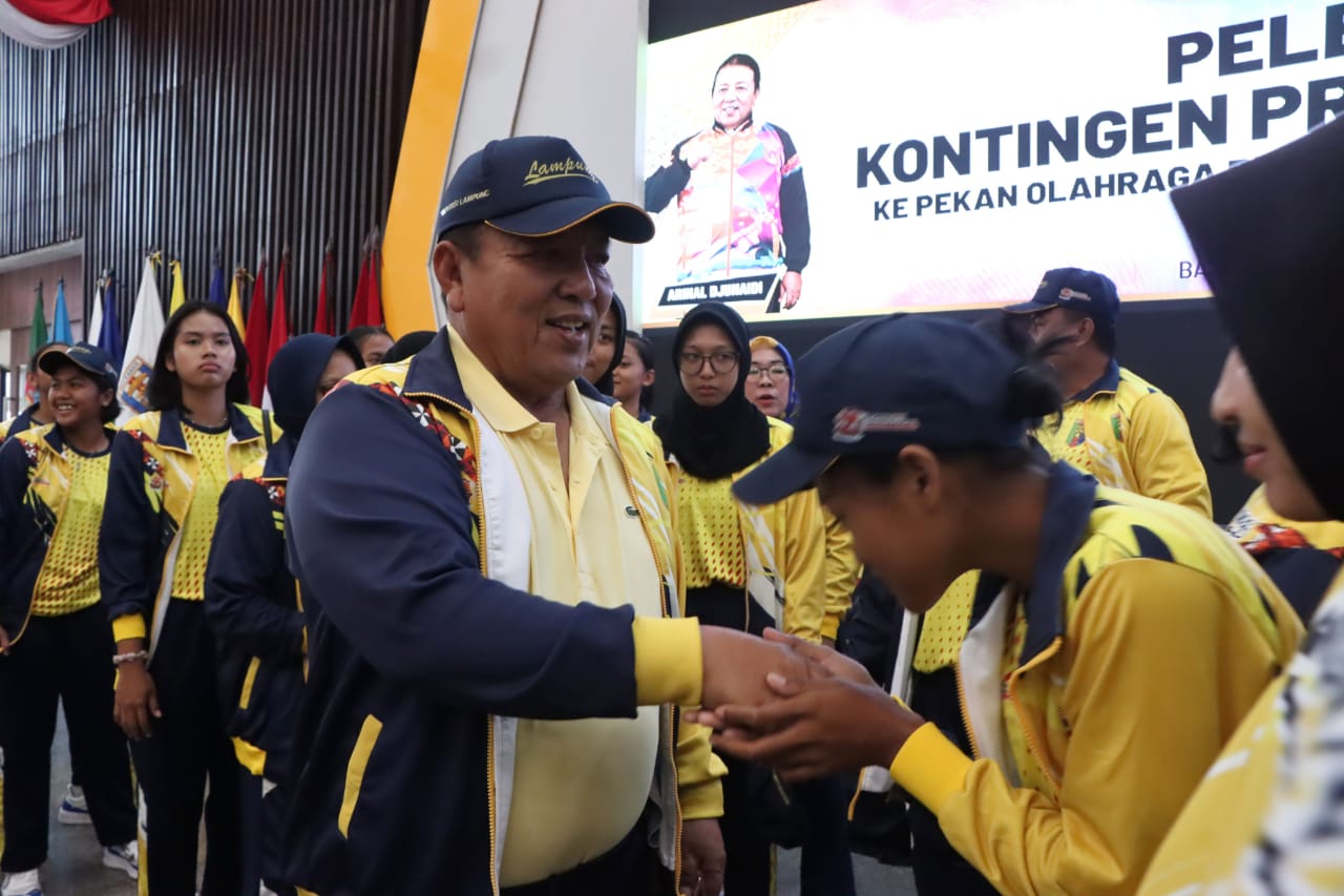Gubernur Arinal Djunaidi Melepas Kontingen Provinsi Lampung Mengikuti Pekan Olah raga Pelajar Nasional XVI Sumatera Selatan