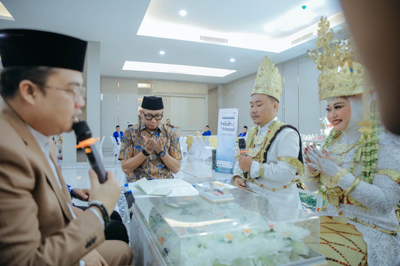 31 Pasangan Ikuti Nikah Massal Begawi Cinta Lampung 2026, Gubernur Mirza Tekankan Pentingnya  Agama dan Dialog dalam Rumah Tangga