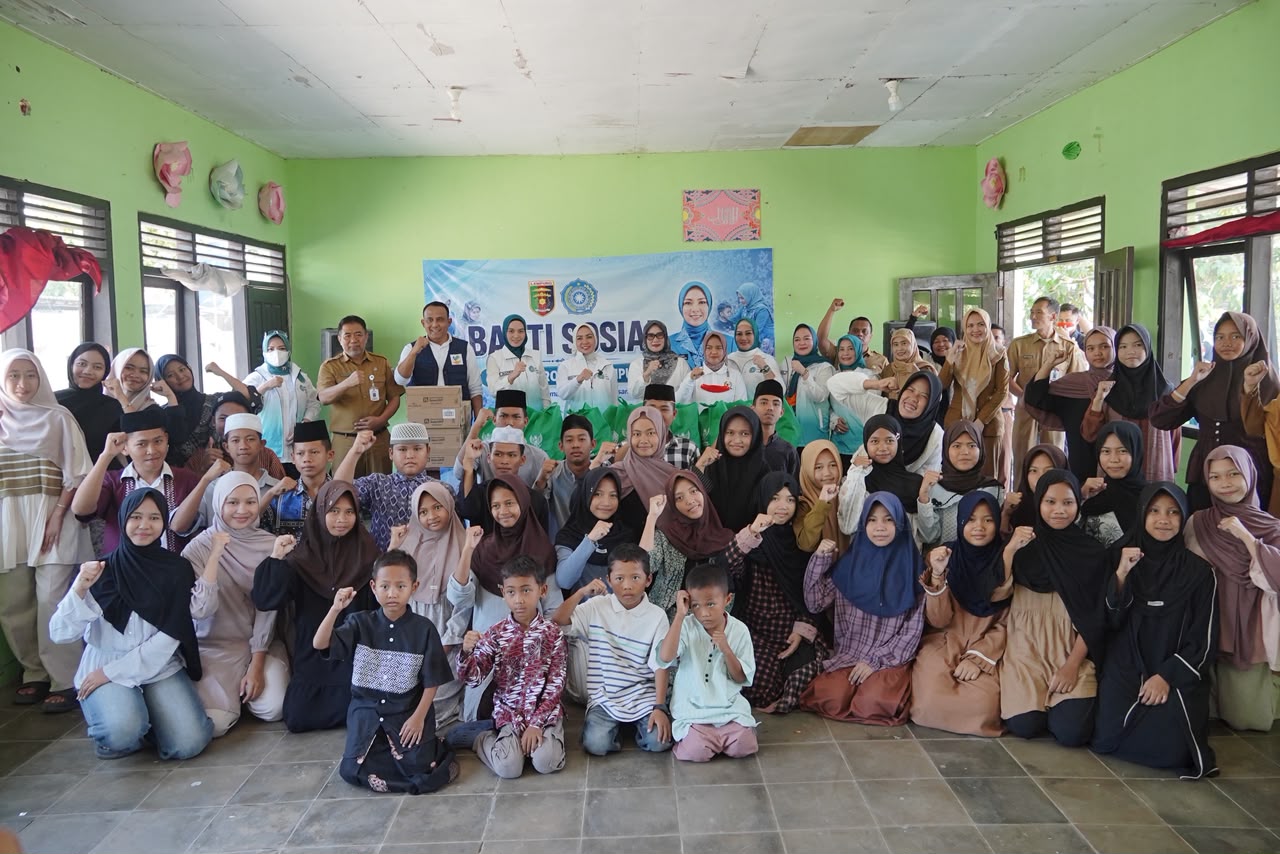 Gerakkan Kepedulian Sosial, TP PKK Provinsi Lampung Salurkan Bantuan di Kabupaten Lampung Selatan