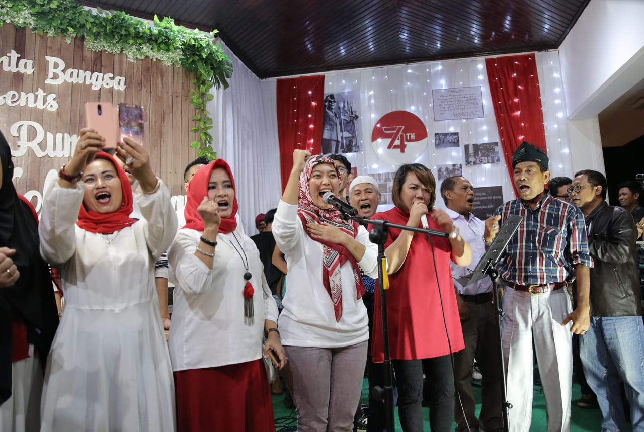 Buka Ruang Kreativitas, Wagub Nunik bersama Forum Cinta Bangsa Gelar Musik Kemerdekaan
