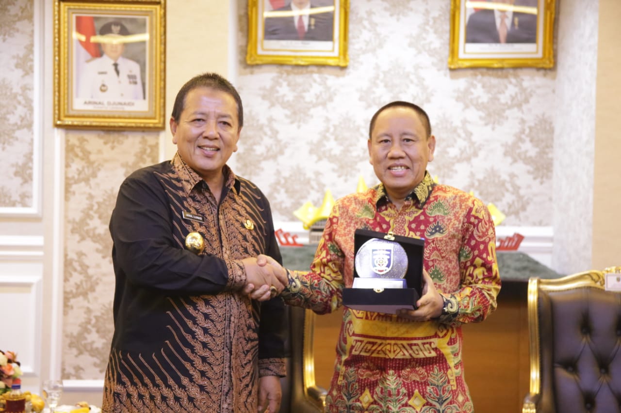 Ciptakan Iklim Usaha Sehat, Gubernur Arinal Lakukan MoU dengan KPPU