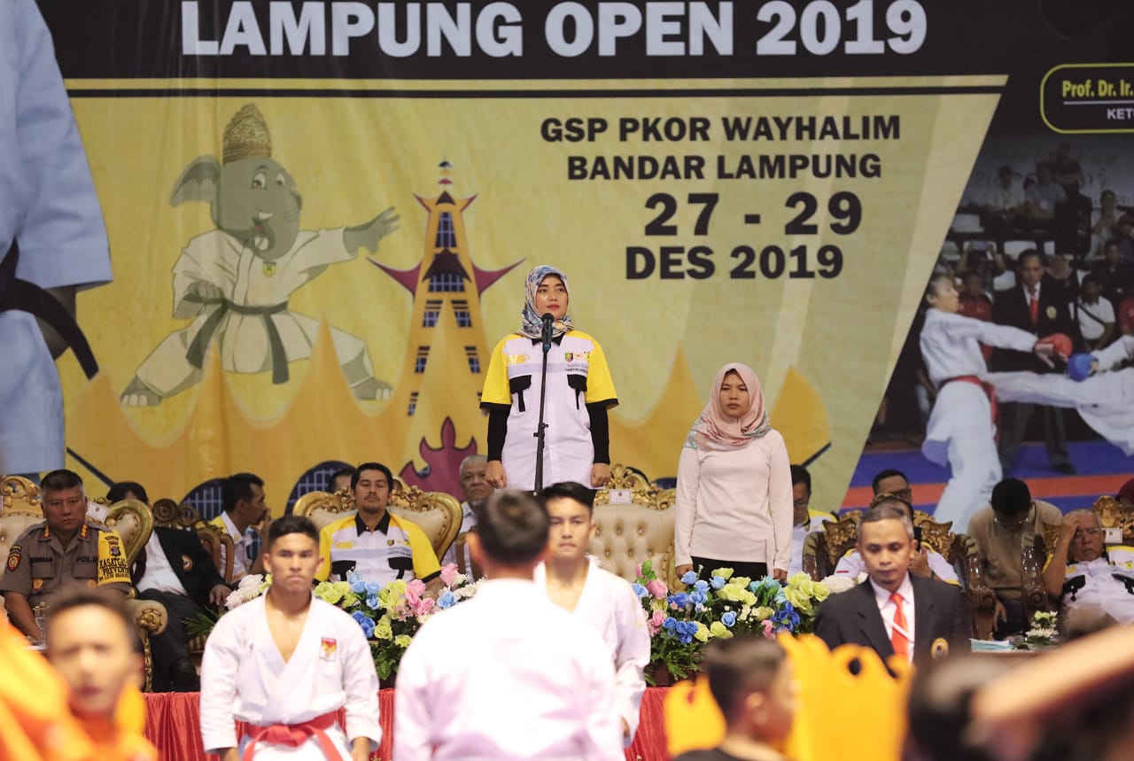 Tingkatkan Pembinaan Olahraga Karate, Wagub Chusnunia Buka Kejurnas Karate Lampung Open 2019